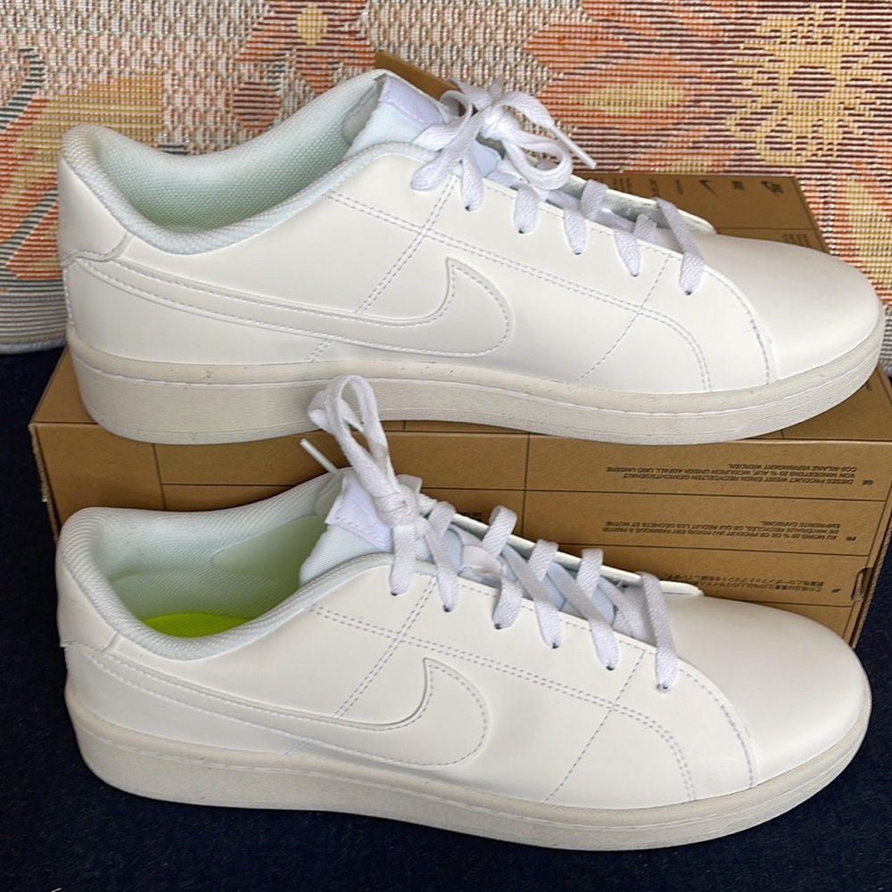 Nike Men’s 2022 Court Royale 2 Next Nature 'Triple
White'
Court Royale - Picture 3 of 16